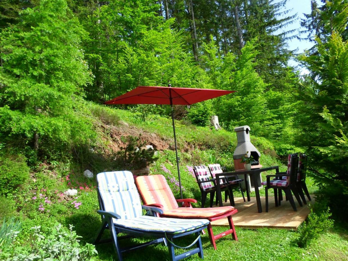 Holiday Home Forest Peace, Lavrovec Hlevni Vrh 外观 照片